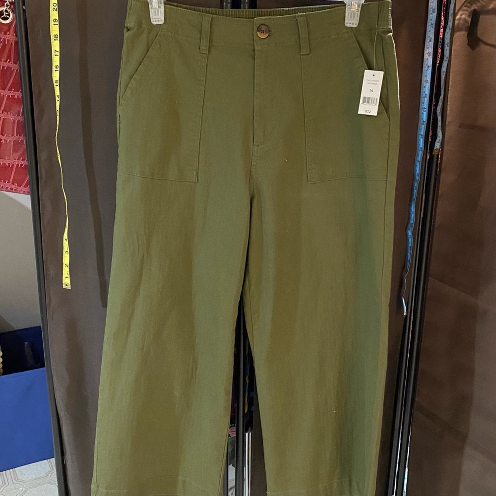Dip NWT Great casual jeans , size 14